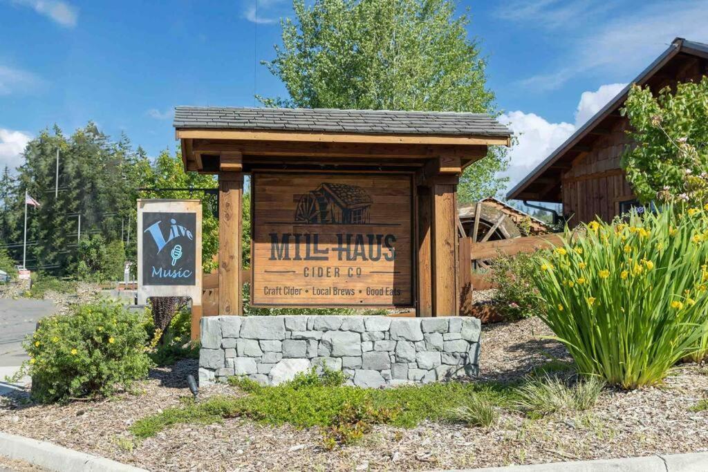 R & R Chalet At Mt. Rainier Ashford Exterior foto